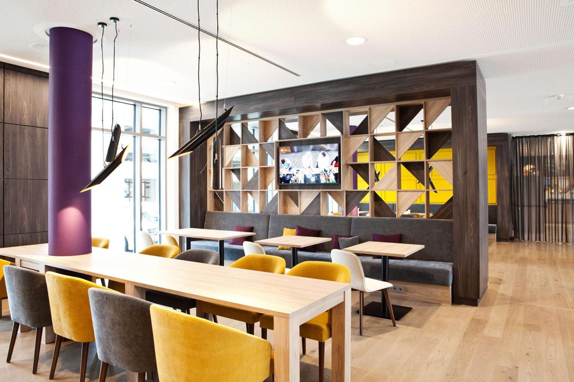 Hampton By Hilton Phoenix Hotel